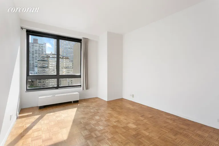 New York City Real Estate | View 100 United Nations Plaza, 15D | room 1 | View 2