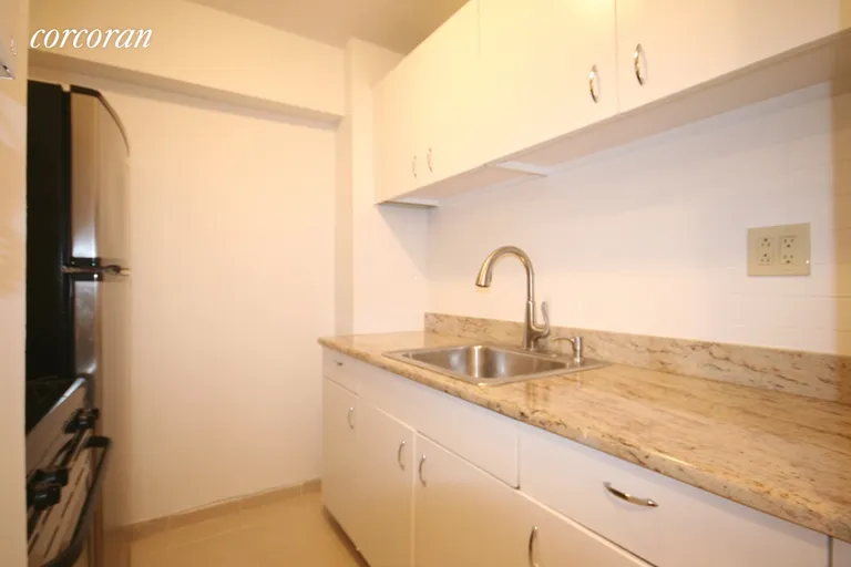 New York City Real Estate | View 315 West 55th Street, 4C | room 2 | View 3