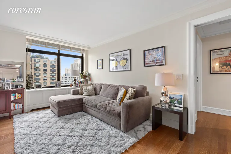 New York City Real Estate | View 400 East 70th Street, 1906 | 1 Bed, 1 Bath | View 1