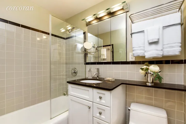 New York City Real Estate | View 510 East 86th Street, 21C | Master Bathroom | View 6