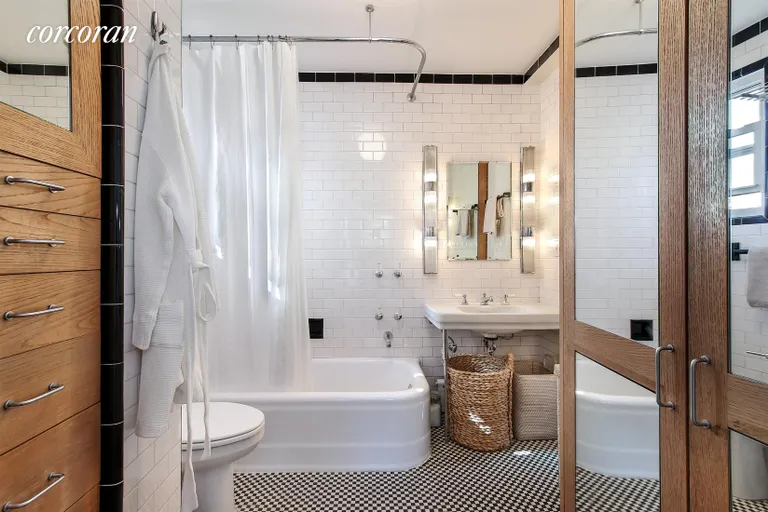 New York City Real Estate | View 102 East 22Nd Street, PHD | Bathroom | View 11