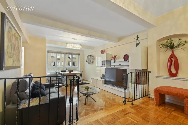New York City Real Estate | View 333 West 57th Street, 301 | 1 Bed, 1 Bath | View 1