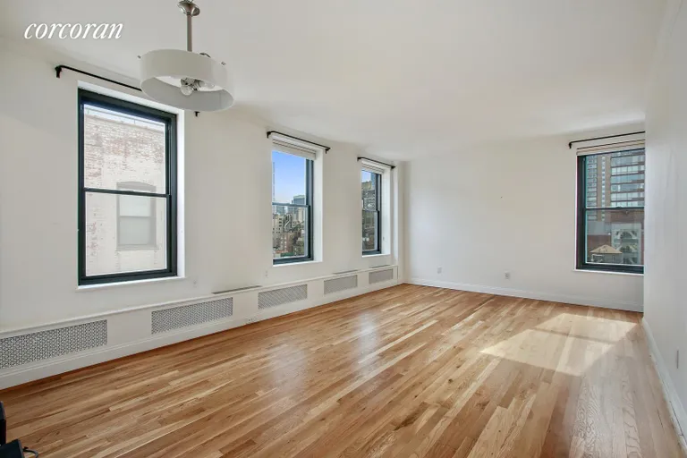 New York City Real Estate | View 104 West 70th Street, PH2 | room 1 | View 2
