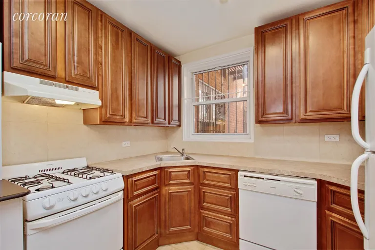 New York City Real Estate | View 820 Ocean Parkway, 211 | Kitchen | View 5