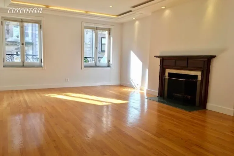 New York City Real Estate | View 9 East 62nd Street, 4 | room 1 | View 2