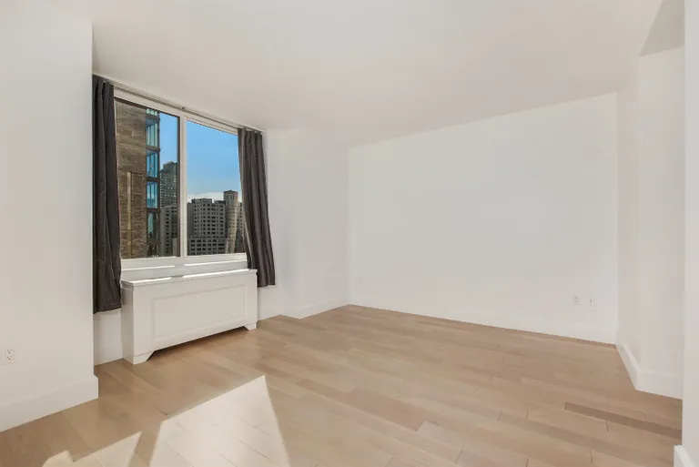 New York City Real Estate | View 389 East 89th Street, 15C | Primary Bedroom | View 7