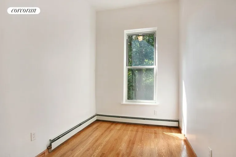 New York City Real Estate | View 382A 6th Avenue, Garden | Bedroom | View 4