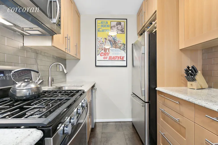 New York City Real Estate | View 200 East 24th Street, PH 1904 | Renovated Kitchen | View 5