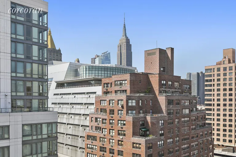 New York City Real Estate | View 200 East 24th Street, PH 1904 | City View | View 3