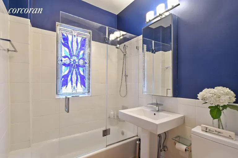 New York City Real Estate | View 880 West 181st Street, 4E | Bathroom | View 6
