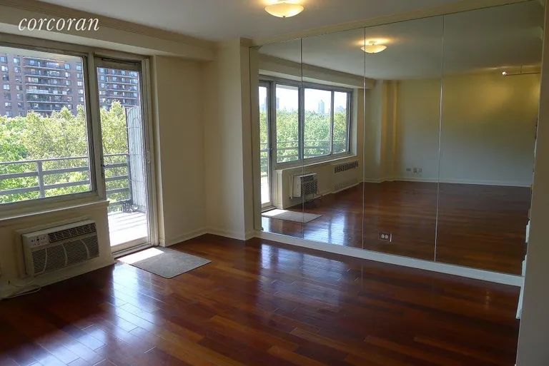 New York City Real Estate | View 400 Central Park West, 7A | Dining area leads to the balcony | View 3