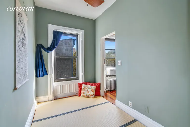 New York City Real Estate | View 19 7th Avenue, 3R | High ceilings, built in storage and large closet | View 3