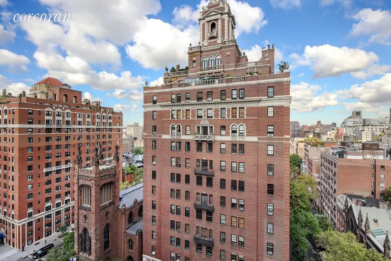 New York City Real Estate | View 41 Fifth Avenue, 14B | room 5 | View 6