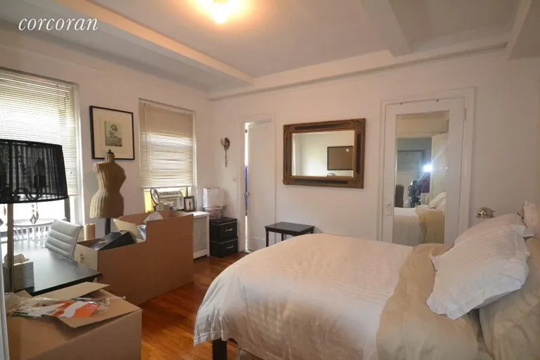 New York City Real Estate | View 133 West 71st Street, 7A | room 2 | View 3