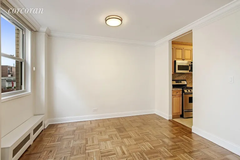 New York City Real Estate | View 215 East 80th Street, 8E | room 2 | View 3