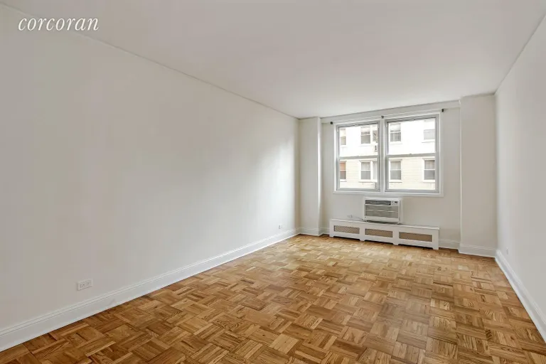 New York City Real Estate | View 215 East 80th Street, 8E | room 4 | View 5