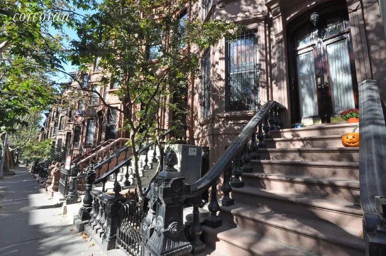 New York City Real Estate | View 147 Berkeley Place, 2 | room 6 | View 7