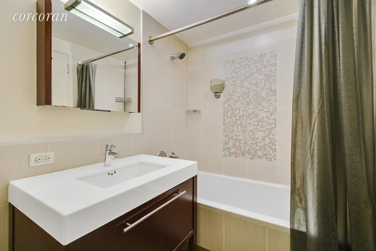 New York City Real Estate | View 225 East 34th Street, 5D | Bathroom | View 4