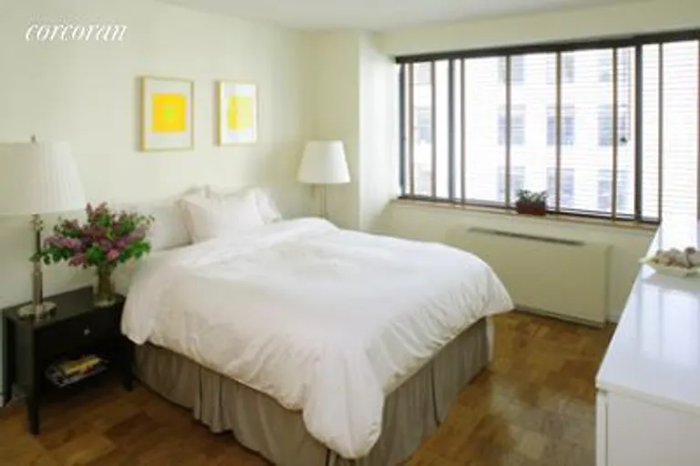 New York City Real Estate | View 45 East 25th Street, 17C | room 1 | View 2