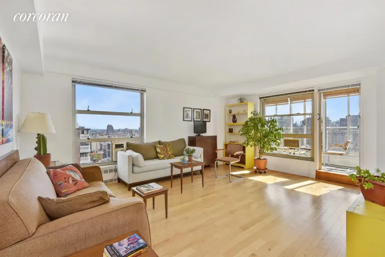 New York City Real Estate | View 80 La Salle Street, 21F | 3 Beds, 2 Baths | View 1