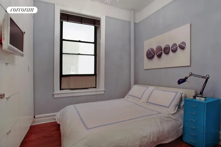 New York City Real Estate | View 234 West 21st Street, 23 | room 3 | View 4