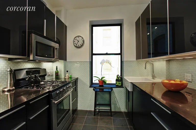 New York City Real Estate | View 234 West 21st Street, 23 | room 2 | View 3