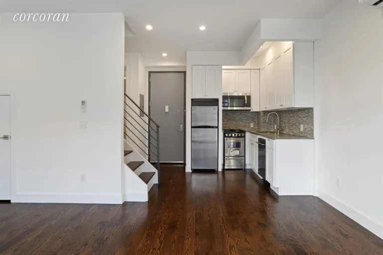 New York City Real Estate | View 491 Myrtle Avenue, 4A | room 2 | View 3