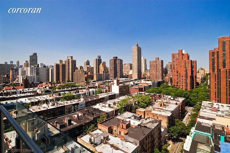 New York City Real Estate | View 333 East 91st Street, 19D | Open South and West City Views | View 2