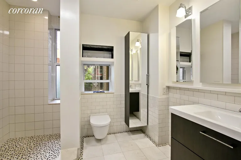 New York City Real Estate | View 203 West 81st Street, 5A | Bathroom | View 7