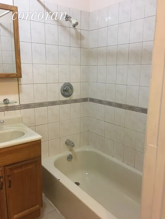 New York City Real Estate | View 250 19th Street, 3 | Bathroom  | View 4