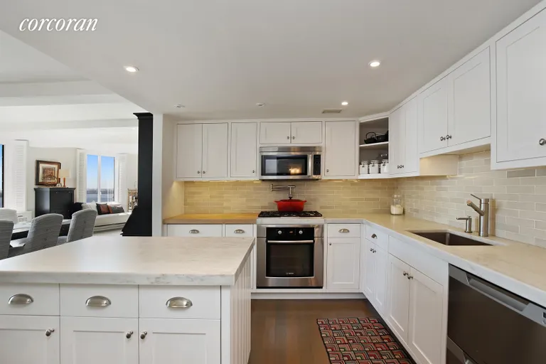 New York City Real Estate | View 333 Rector Place, PH6S | Open Chef's Kitchen | View 3