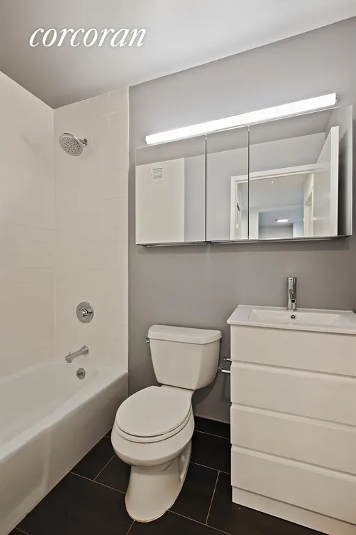 New York City Real Estate | View 2373 Broadway, 1028 | Bathroom | View 11