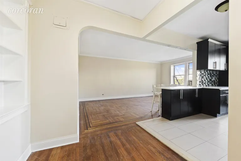 New York City Real Estate | View 280 Ocean Parkway, 5L | Kitchen | View 5