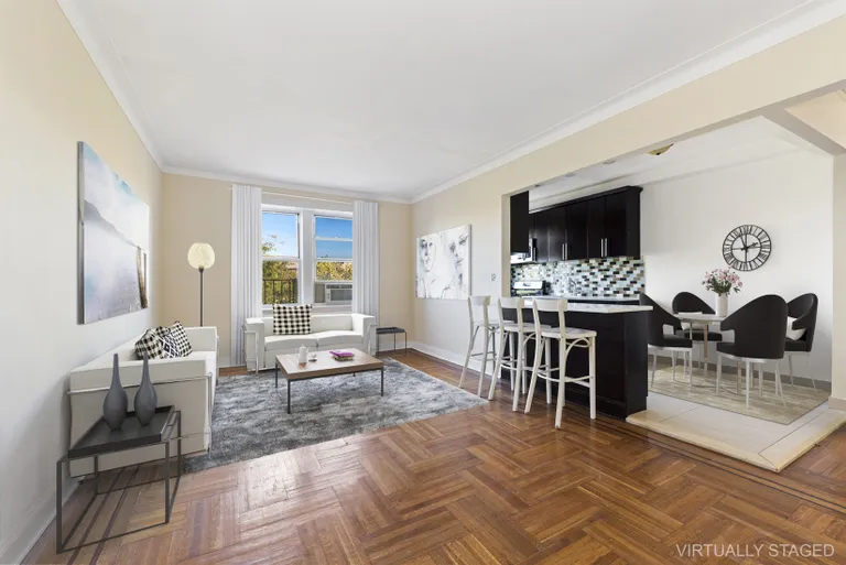 New York City Real Estate | View 280 Ocean Parkway, 5L | Living Room | View 3
