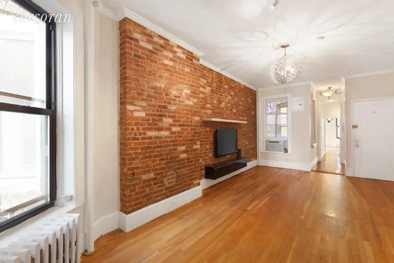 New York City Real Estate | View 517 East 87th Street, 4E | 2 Beds, 1 Bath | View 1