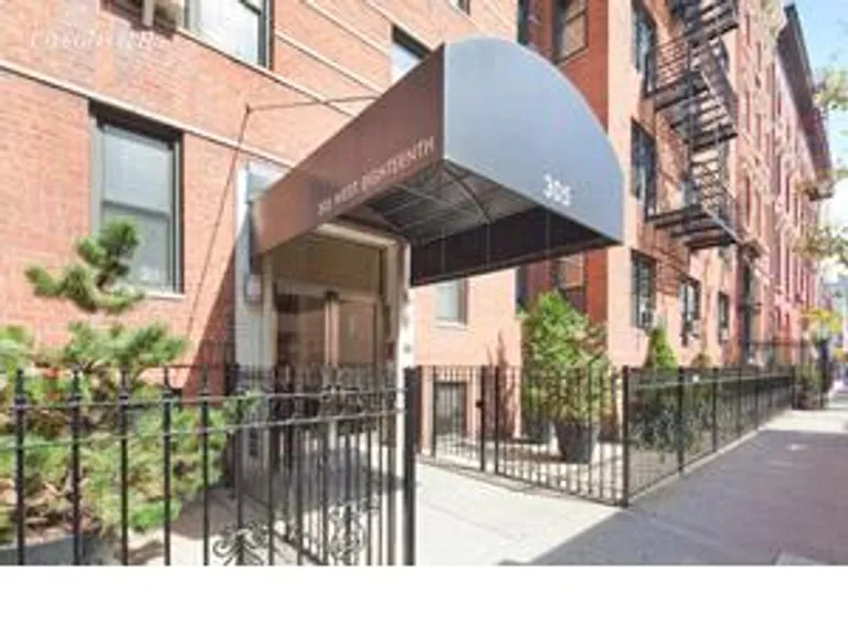 New York City Real Estate | View 305 West 18th Street, 3C | Entry | View 4