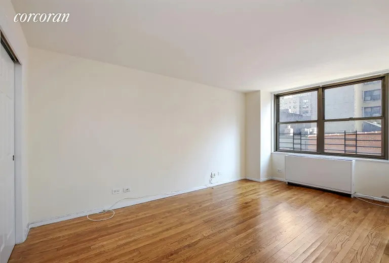 New York City Real Estate | View 301 East 79th Street, 5J | Large Ensuite Master Bedroom, lots of closets  | View 3