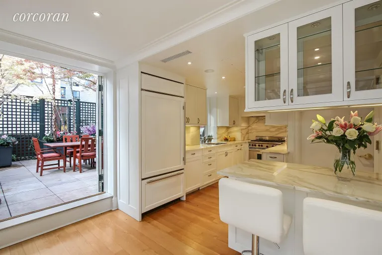 New York City Real Estate | View 52 East 72nd Street, PHB | Kitchen | View 4