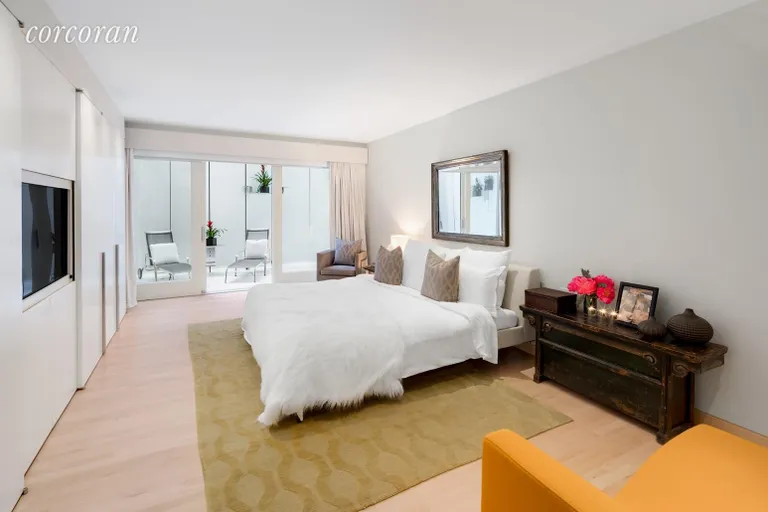 New York City Real Estate | View 4 East 62Nd Street, 2/3 | Master Bedroom Suite  | View 7