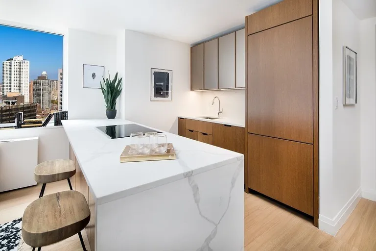 New York City Real Estate | View 420 East 54th Street, 604 | 2 Beds, 1 Bath | View 1