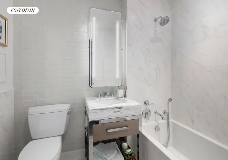 New York City Real Estate | View 389 East 89th Street, 4F | Bathroom | View 5