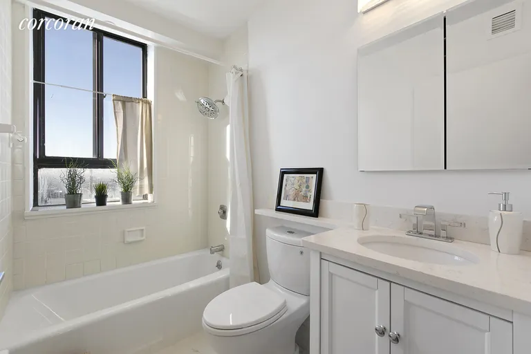 New York City Real Estate | View 347 West 57th Street, 40A | room 5 | View 6