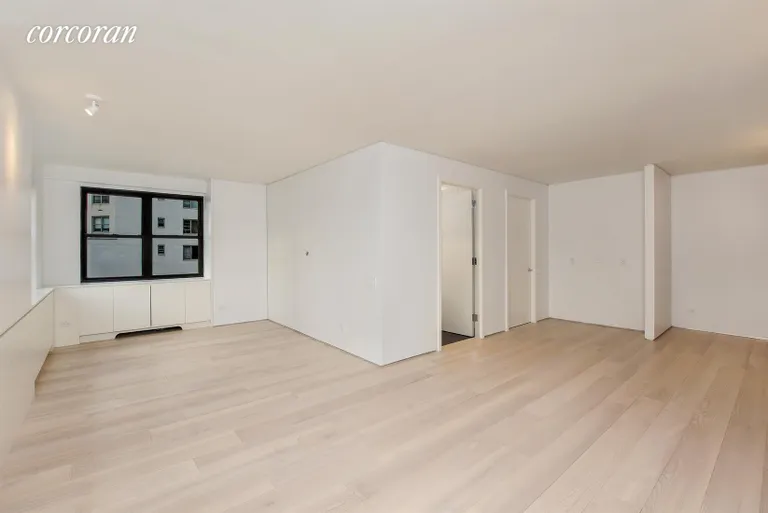 New York City Real Estate | View 301 East 63rd Street, 15F | Living Room/Dining Room | View 2