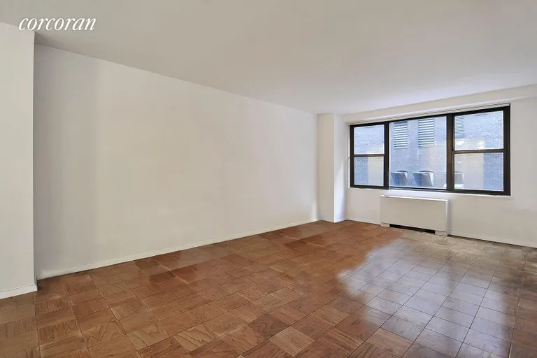 New York City Real Estate | View 7 East 14th Street, 425 | Living Room | View 5