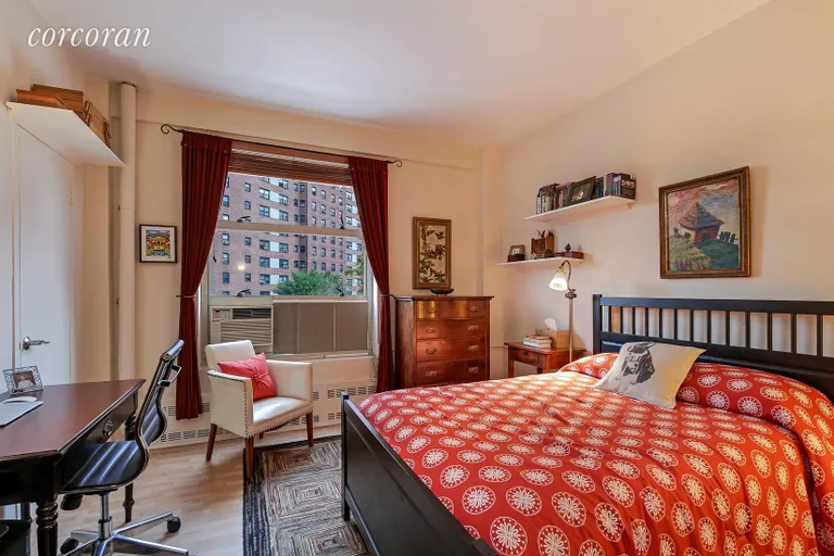 New York City Real Estate | View 70 La Salle Street, 4C | Master Bedroom | View 3