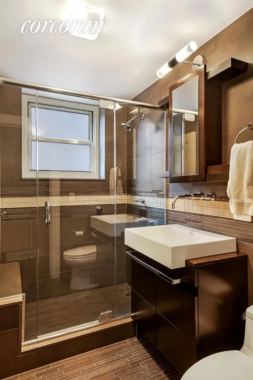 New York City Real Estate | View 25 Sutton Place South, 12R | Bathroom | View 4