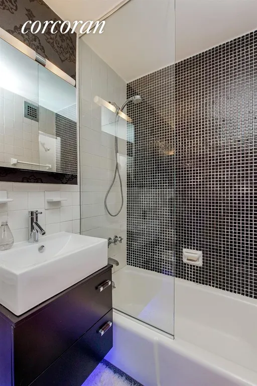 New York City Real Estate | View 305 East 24th Street, 20CD | Bathroom | View 7