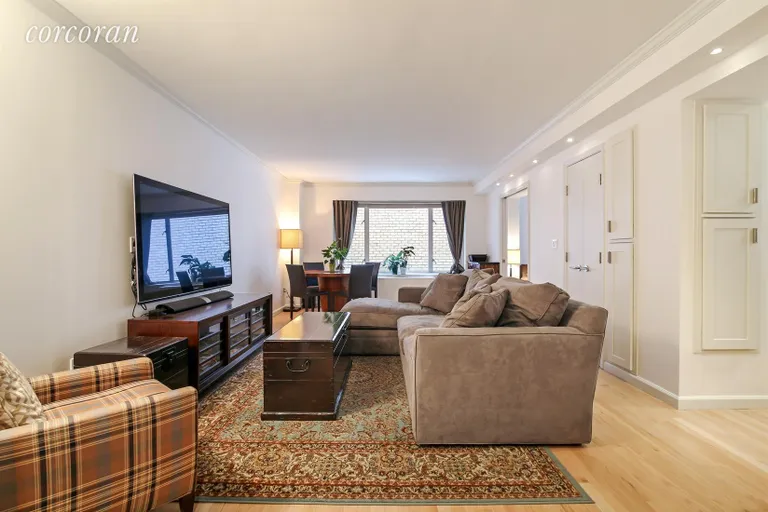 New York City Real Estate | View 200 East 57th Street, 8J | 2 Beds, 2 Baths | View 1