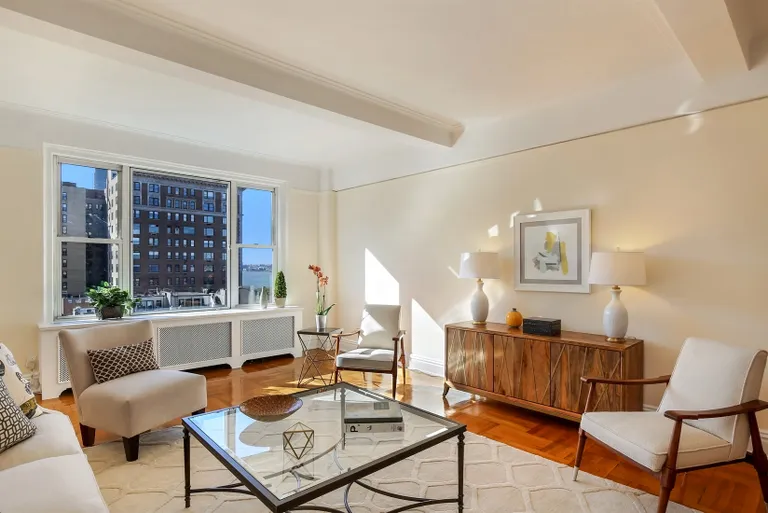 New York City Real Estate | View 50 Riverside Drive, 10D | Spectacular south-facing Living Room | View 2