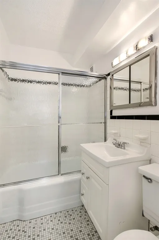 New York City Real Estate | View 210 East 15th Street, 5G | Bathroom | View 4